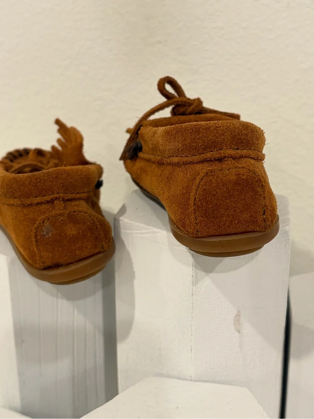 Authentic Minnetonka toddler size 8 Suede Fringe Moccasins - Cognac Brown